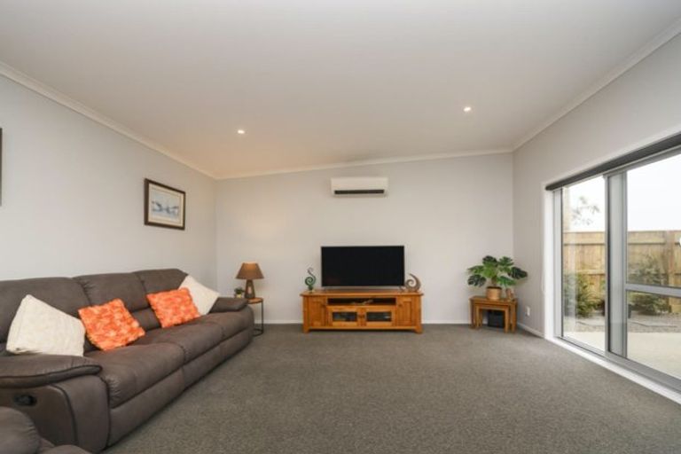 Photo of property in 48 Ward Street, Palmerston North, 4410