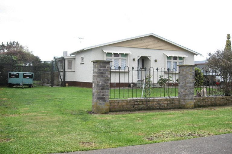 Photo of property in 16 Surrey Road, Springvale, Whanganui, 4501