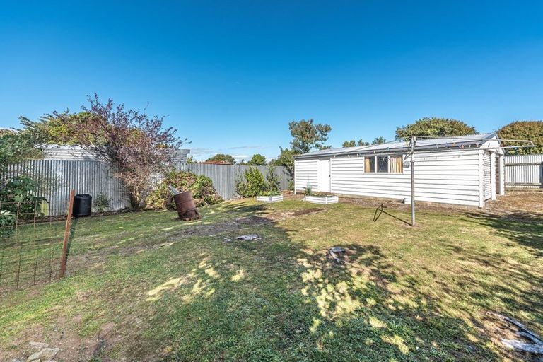 Photo of property in 42 Gloag Street, Waverley, 4510