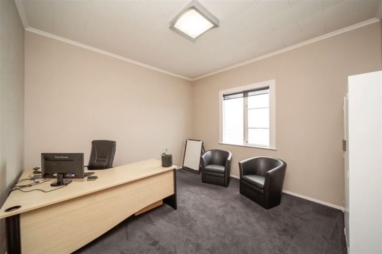 Photo of property in 47 Glover Road, Hawera, 4610