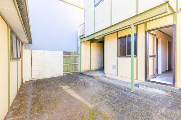 Photo of property in 419 Marine Parade, Napier South, Napier, 4110