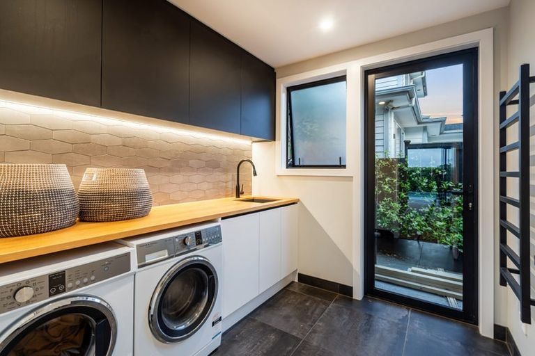 Photo of property in 57 Cilliers Drive, Silverdale, 0932