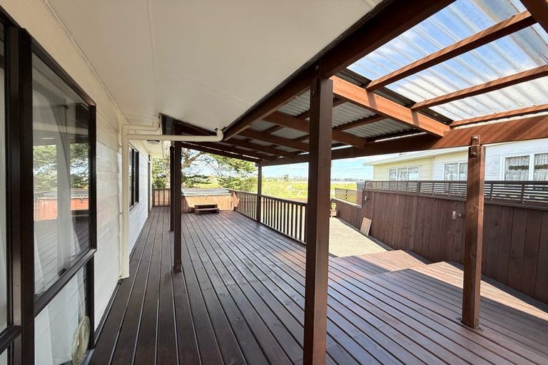 Photo of property in 2/18 Aurea Avenue, Pakuranga, Auckland, 2010