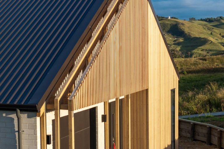 Photo of property in 11 Kapokapowai Street, Raglan, 3225