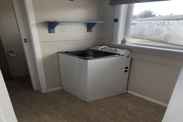 Photo of property in 28 Northolt Road, Fairview Downs, Hamilton, 3214