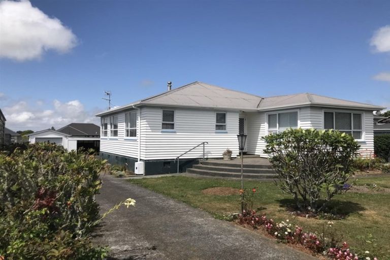 Photo of property in 18 Achilles Street, Stratford, 4332