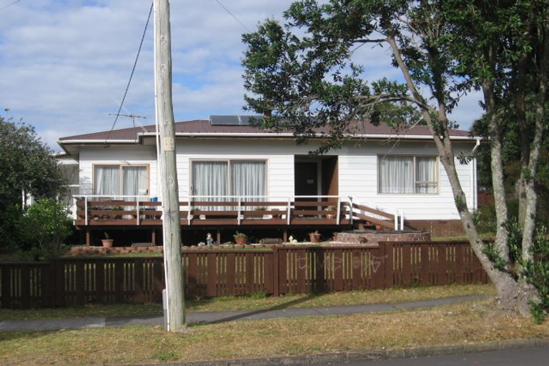 Photo of property in 33 Lynwood Road, New Lynn, Auckland, 0600