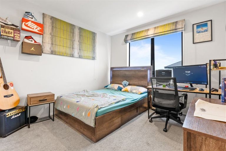 Photo of property in 19 Kauri Heart Avenue, Takanini, 2112