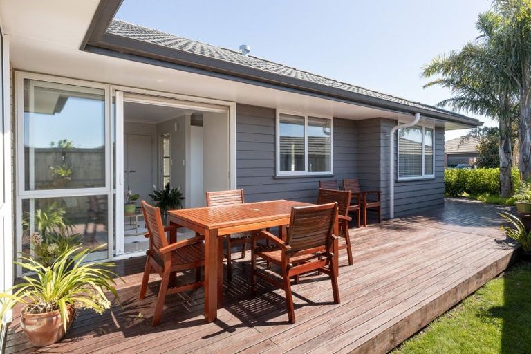 Photo of property in 12 Fairfax Crescent, Pyes Pa, Tauranga, 3112