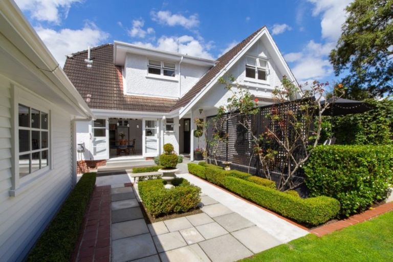 Photo of property in 295 College Street, West End, Palmerston North, 4410