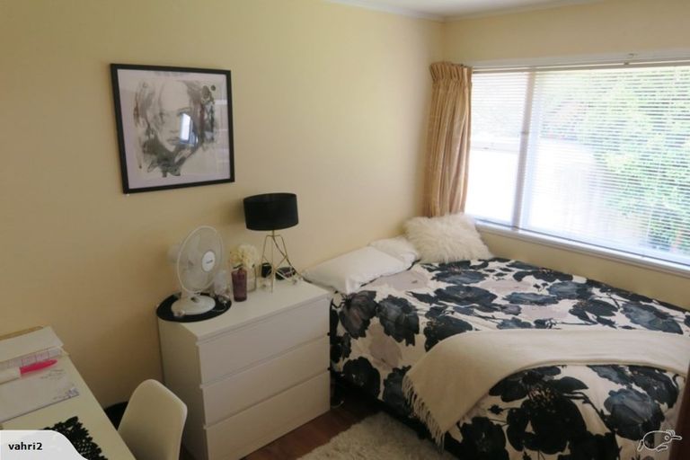 Photo of property in 2/30 Lyttelton Avenue, Forrest Hill, Auckland, 0620