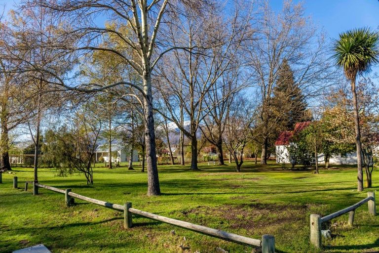 Photo of property in 13 Berkshire Street, Arrowtown, 9302