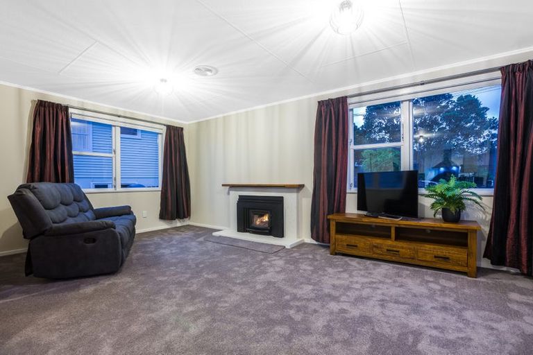 Photo of property in 7 Kapekape Place, Pukerua Bay, 5026