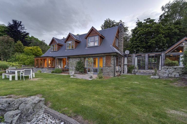 Photo of property in 380 Malaghans Road, Dalefield, Queenstown, 9371