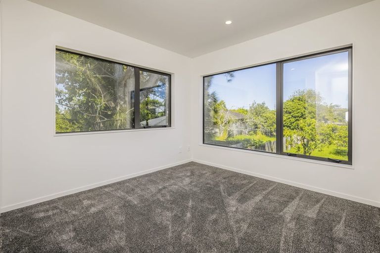 Photo of property in 8d Jupiter Street, Rosehill, Papakura, 2113