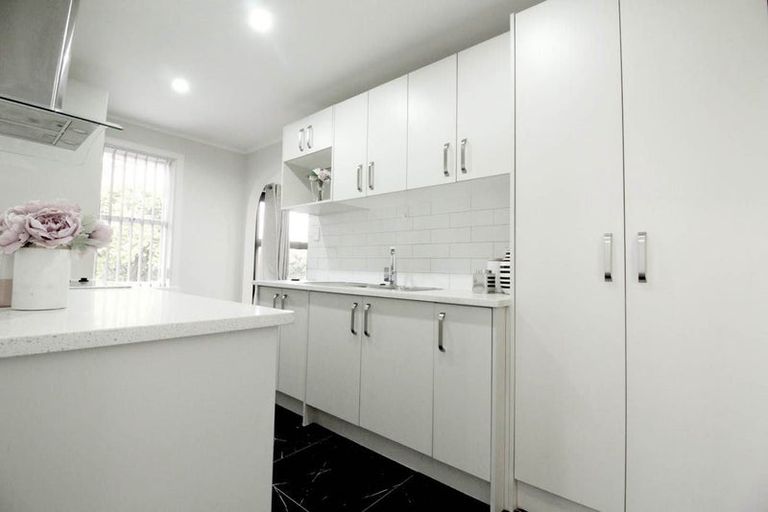 Photo of property in 114 Coxhead Road, Wattle Downs, Auckland, 2103