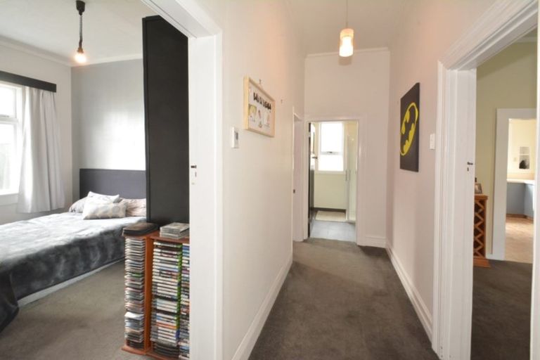 Photo of property in 121 Kaikorai Valley Road, Glenross, Dunedin, 9011