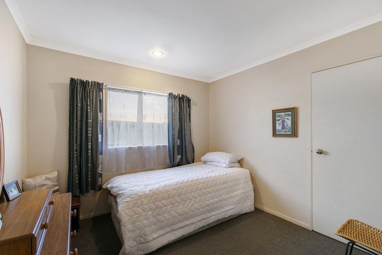 Photo of property in 4 Maadi Place, Papakura, 2110