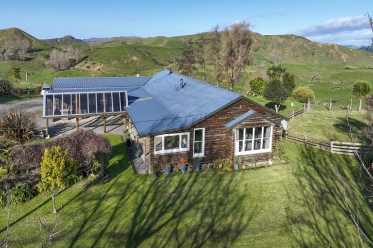 Photo of property in 81 Pohokura Road, Tutira, Napier, 4188