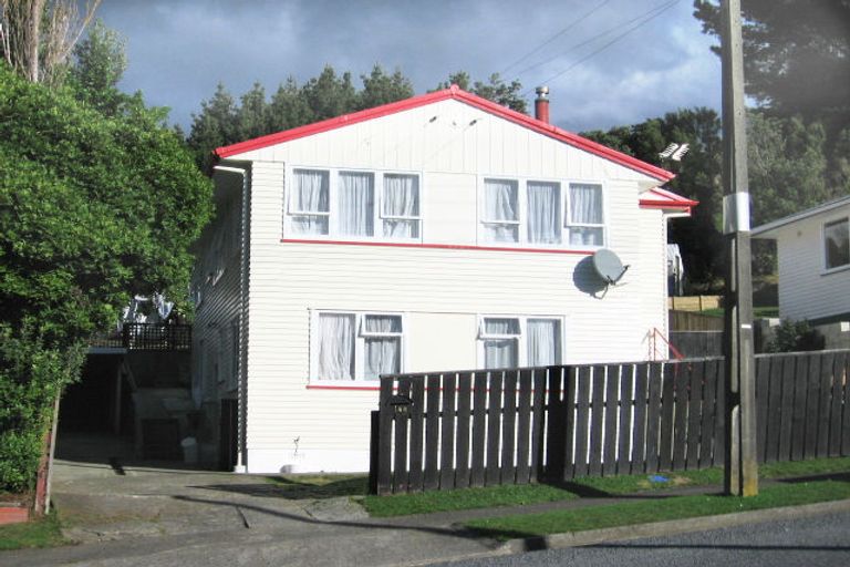 Photo of property in 148 Sievers Grove, Cannons Creek, Porirua, 5024
