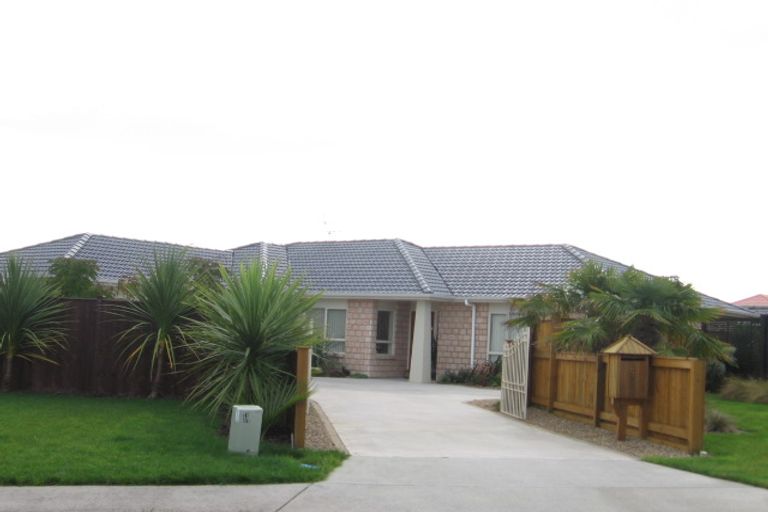 Photo of property in 9 Camith Close, Flat Bush, Auckland, 2016