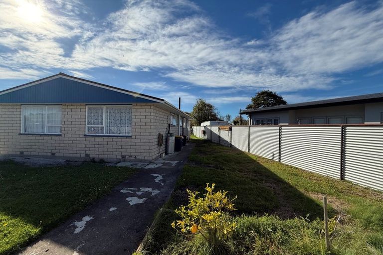 Photo of property in 30 Claymore Street, Woolston, Christchurch, 8062