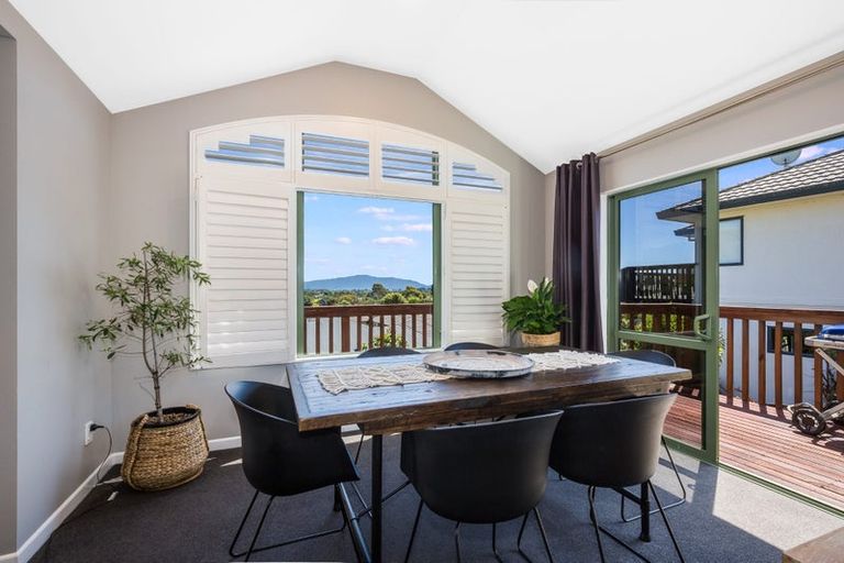 Photo of property in 56 Kakariki Grove, Waikanae, 5036