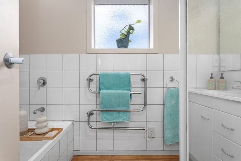 Photo of property in 44 Riverside Drive, Whakatane, 3120