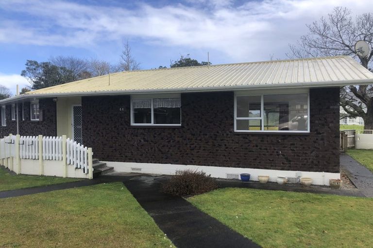 Photo of property in 44 Cumming Street, Okato, 4335