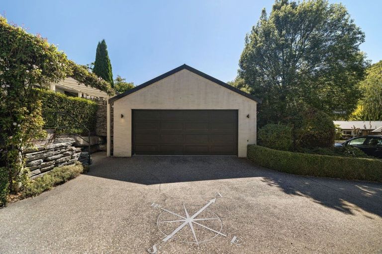 Photo of property in 68 Devon Street, Arrowtown, 9302