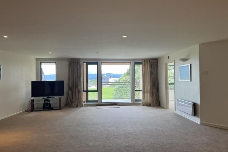 Photo of property in 12/80 Salamanca Road, Kelburn, Wellington, 6012