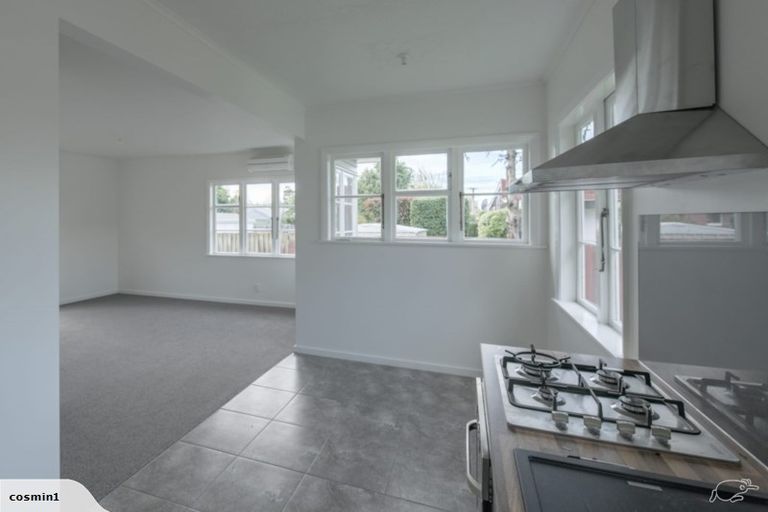 Photo of property in 75a Ford Road, Opawa, Christchurch, 8023