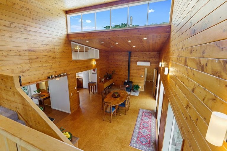 Photo of property in 321 Te Horo Beach Road, Te Horo Beach, Otaki, 5581