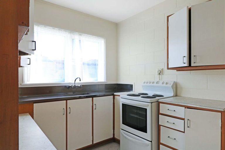 Photo of property in 1341 High Street, Taita, Lower Hutt, 5011