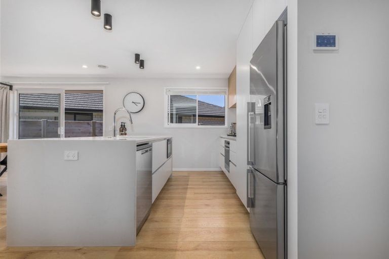 Photo of property in 44 Tradewinds Drive, Whitby, Porirua, 5024