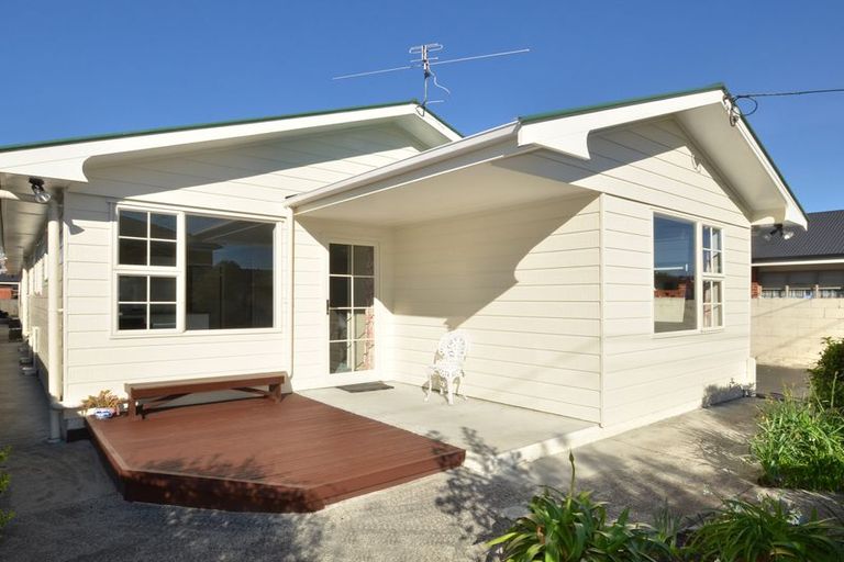 Photo of property in 165 Oxford Street, South Dunedin, Dunedin, 9012