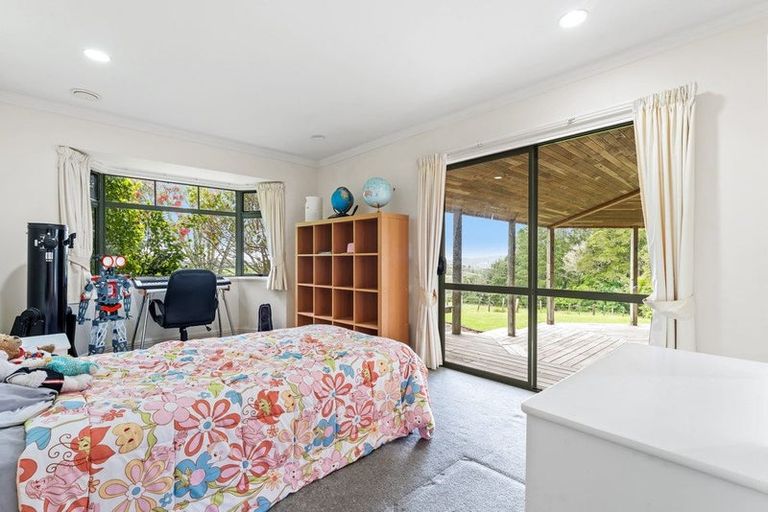 Photo of property in 224 Whitehills Road, Waitoki, Silverdale, 0994