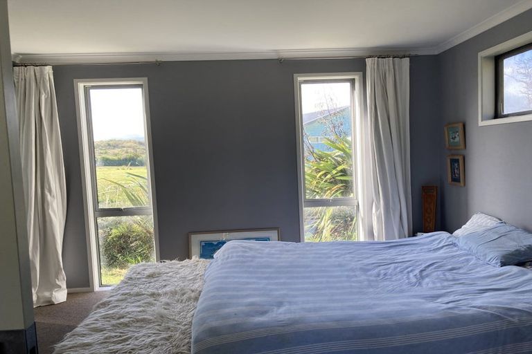 Photo of property in 169 Strathnaver Drive, Waikawa Beach, Manakau, 5573