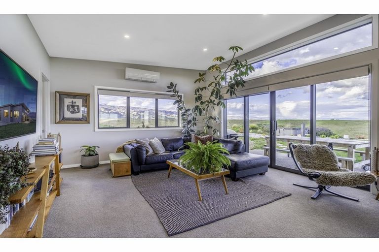 Photo of property in 51 Pihoihoi Road, Waikerikeri, Alexandra, 9393