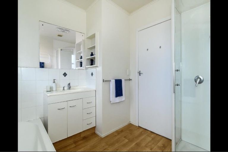 Photo of property in 64a Kings Avenue, Matua, Tauranga, 3110