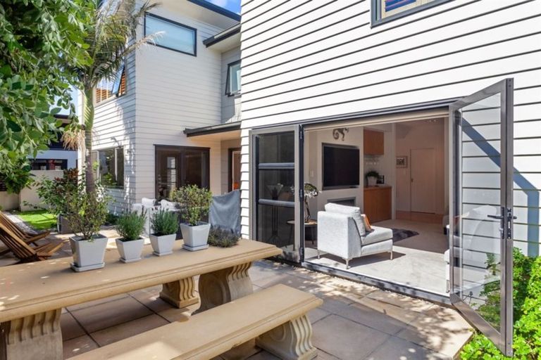 Photo of property in 16 Waterford Avenue, Ohope, 3121