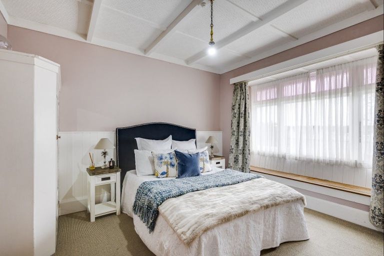 Photo of property in 1213 Caroline Road, Mayfair, Hastings, 4122