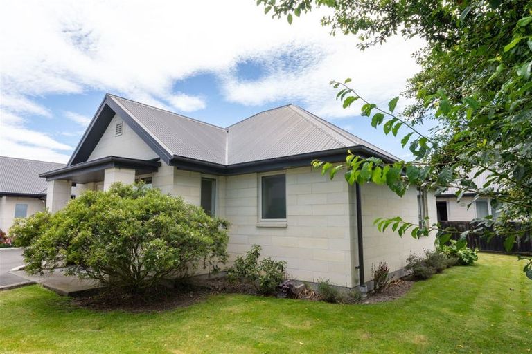 Photo of property in 4/22 Victoria Street, Rangiora, 7400