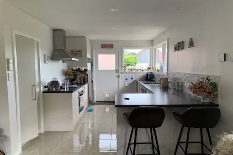 Photo of property in 5b Karaka Place, Somerfield, Christchurch, 8024