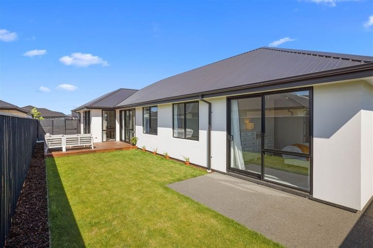 Photo of property in 35 Whitburn Avenue, Halswell, Christchurch, 8025