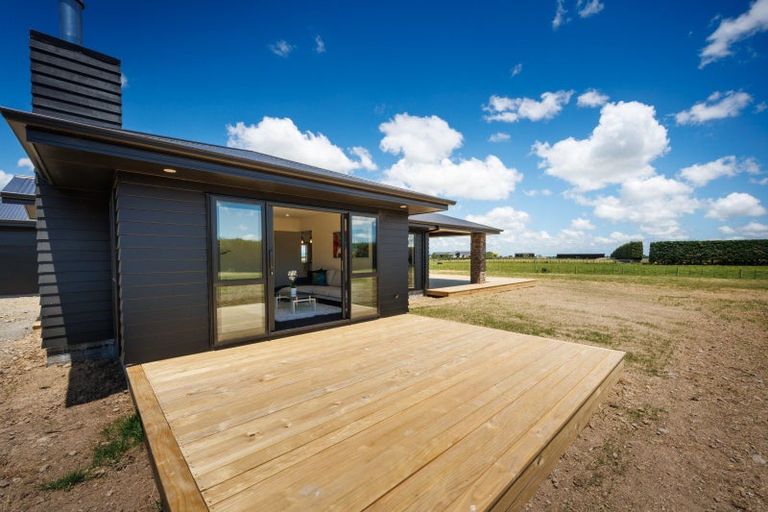 Photo of property in 167 Spur Road West, Colyton, Feilding, 4775