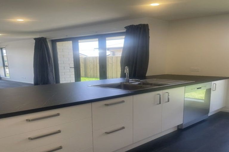 Photo of property in 36 Edlin Lane, Pegasus, 7612