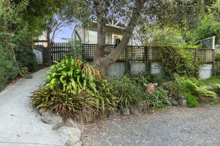 Photo of property in 33 Mellsop Avenue, Waiuku, 2123