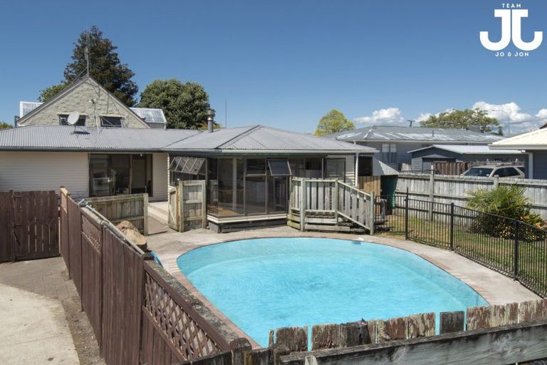 Photo of property in 6a Queen Road, Bellevue, Tauranga, 3110