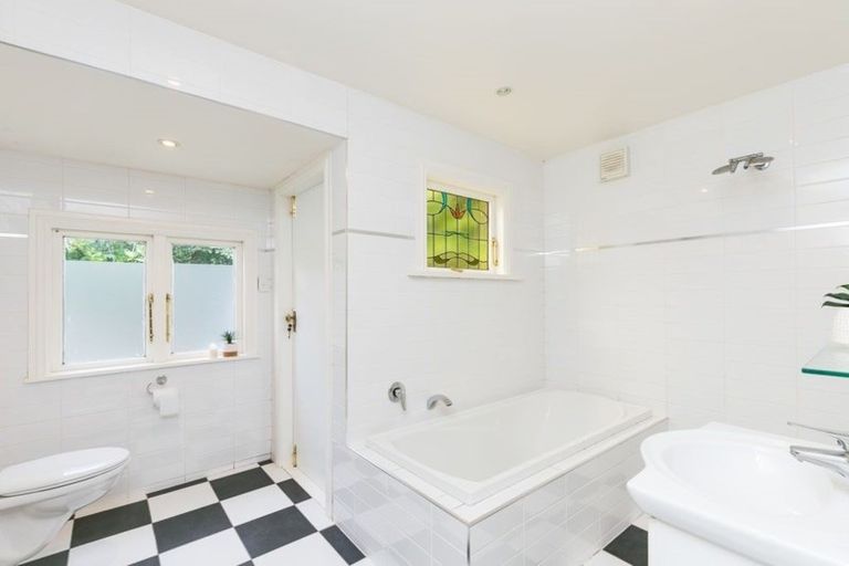 Photo of property in 38 Monowai Road, Johnsonville, Wellington, 6037